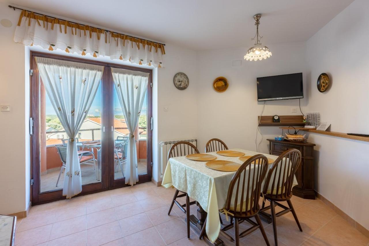 Apartments Mavero Баньоле Екстериор снимка