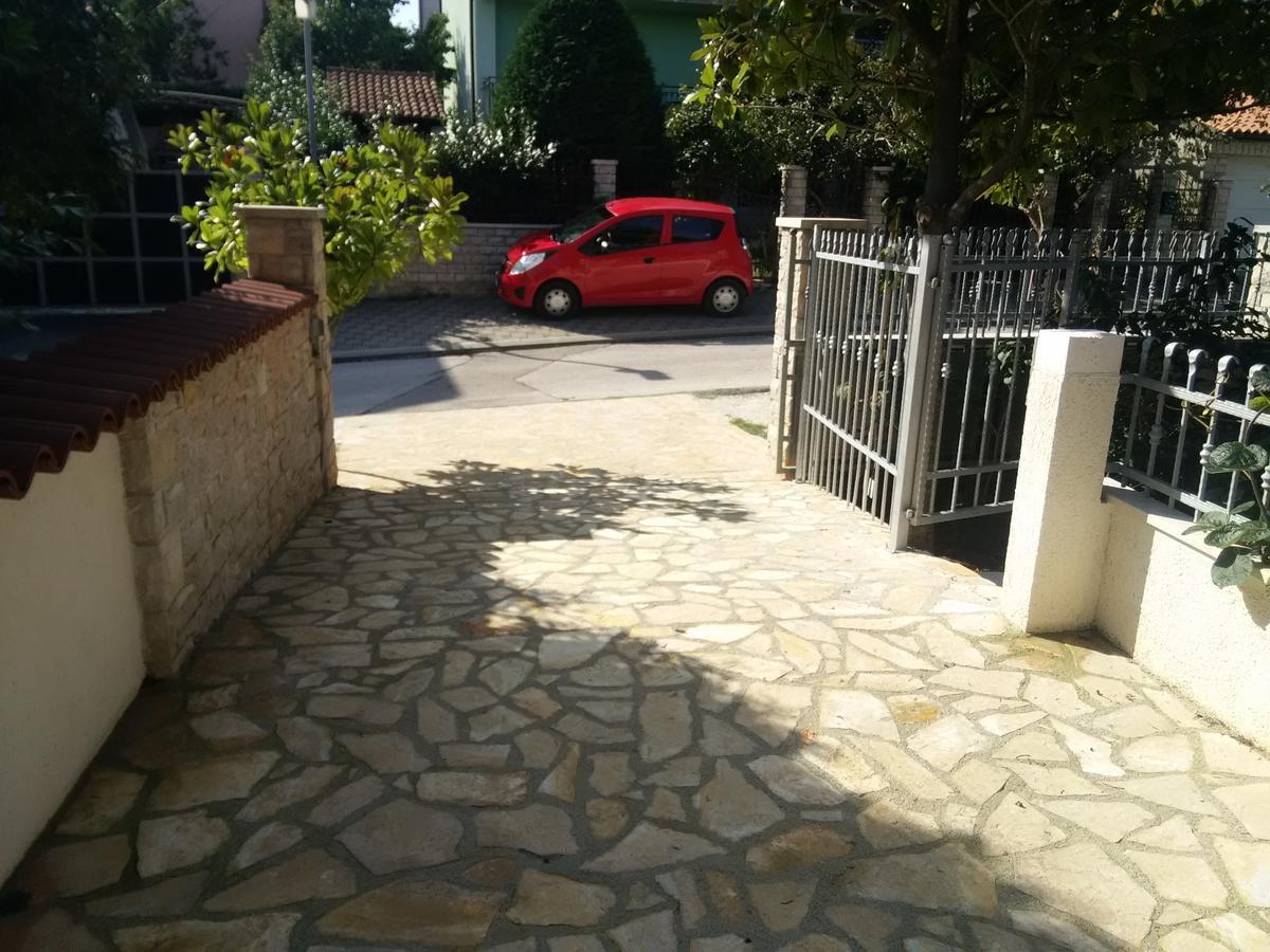 Apartments Mavero Баньоле Екстериор снимка