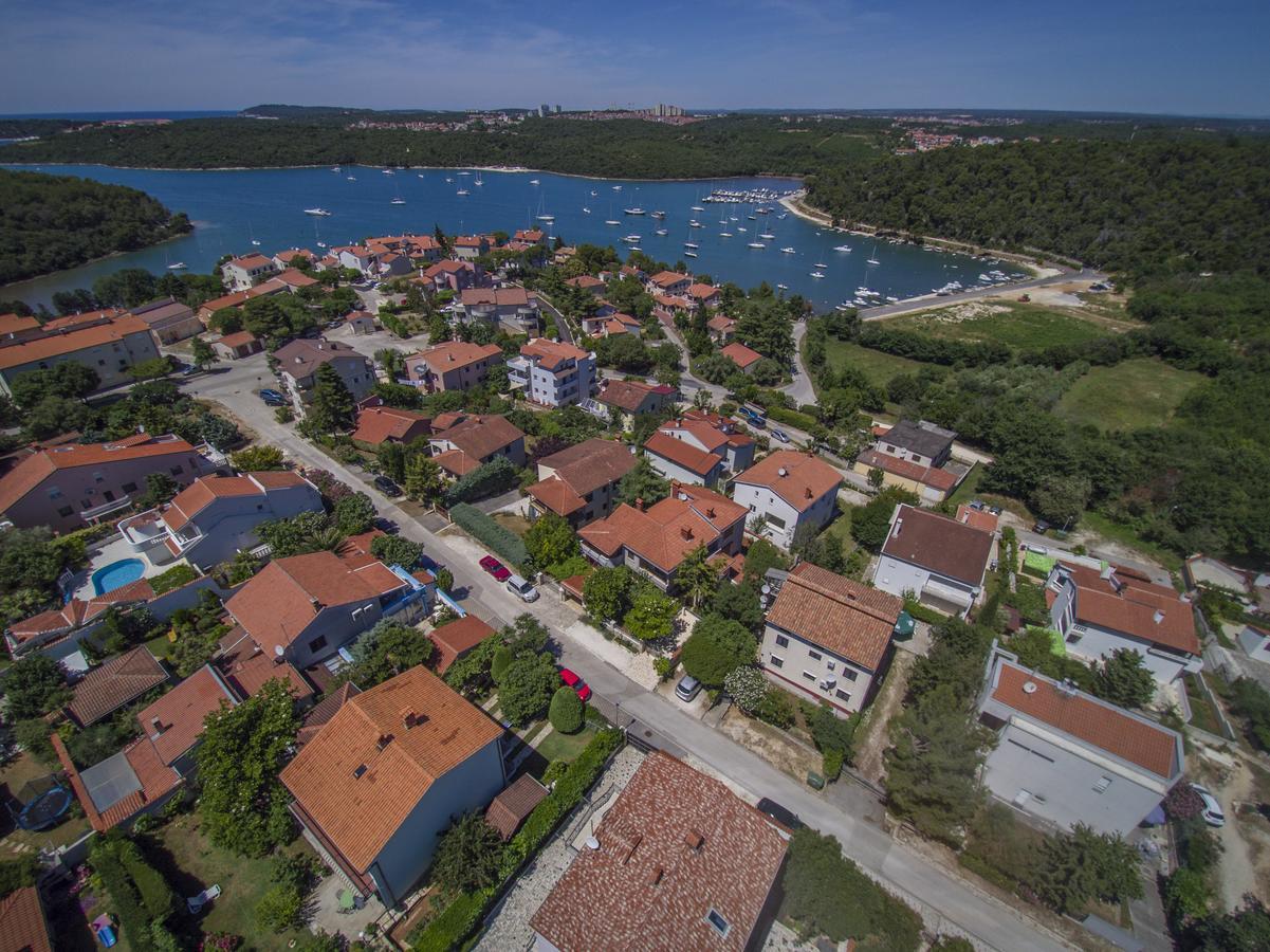 Apartments Mavero Баньоле Екстериор снимка
