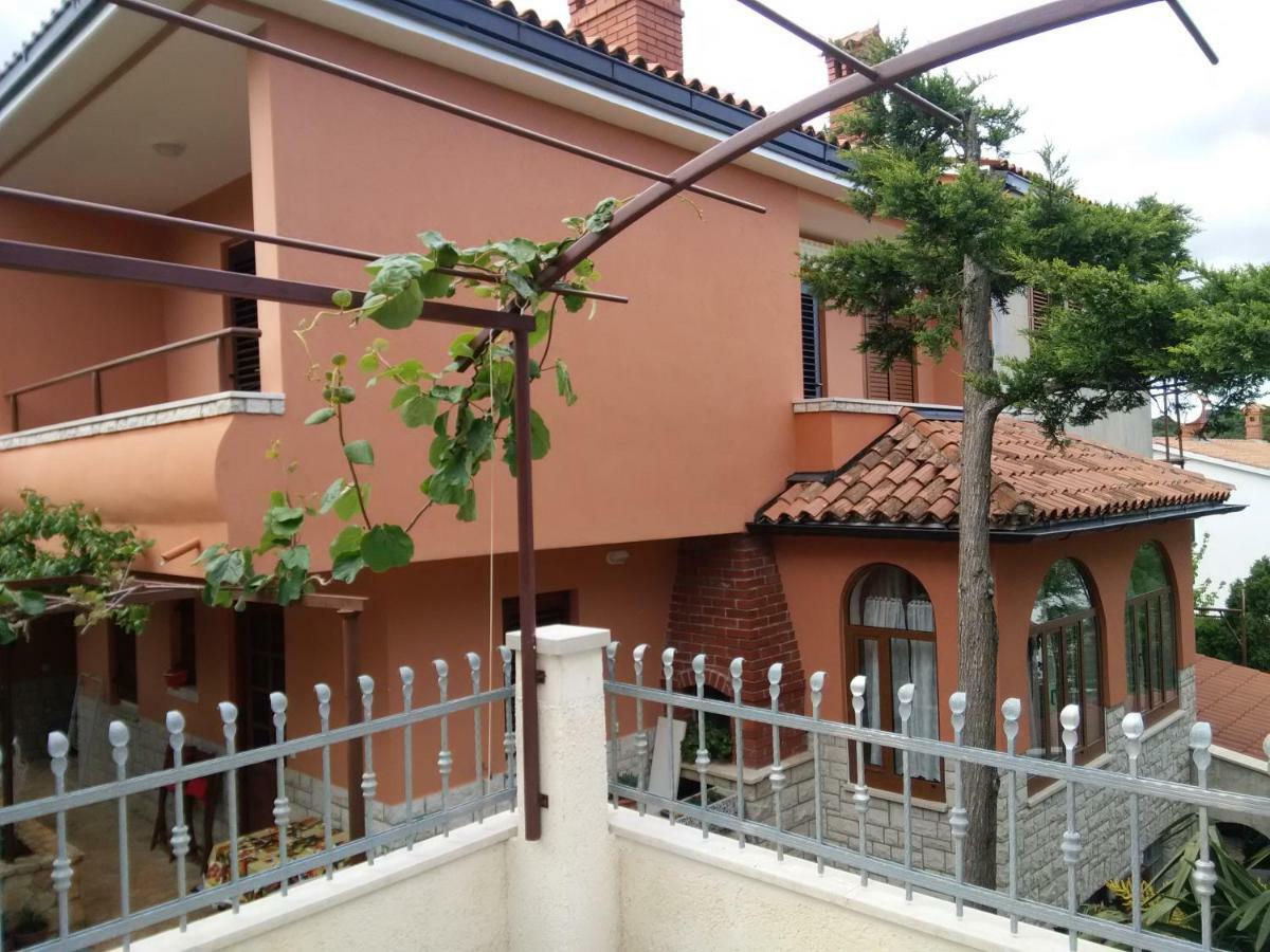 Apartments Mavero Баньоле Екстериор снимка